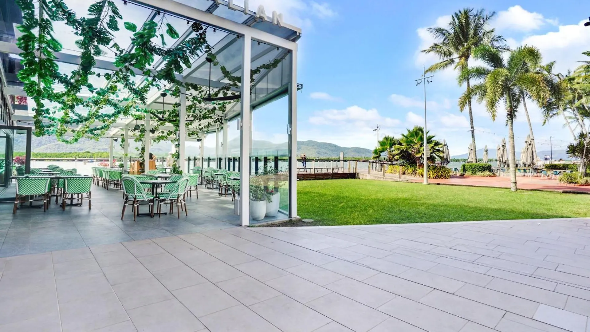 903 Harbour Lights With Ocean Views Apartamento Cairns